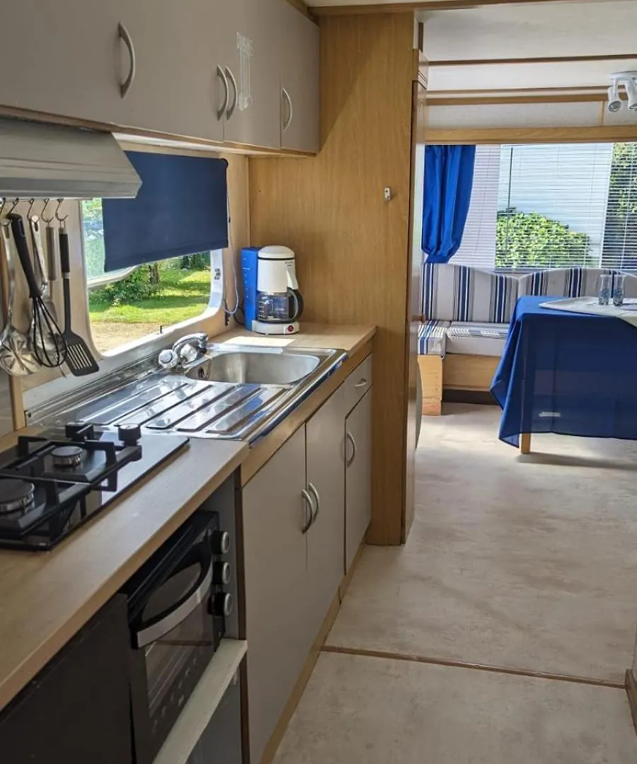 Mobil Home Avec Terrasse Camping Du Gouffre Numero 88 Plougrescant Campsite